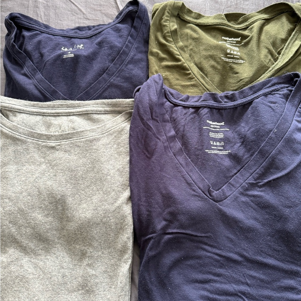 Lot of 4 motherhood maternity short sleeve T-Shirts in Navy, Olive & Gray